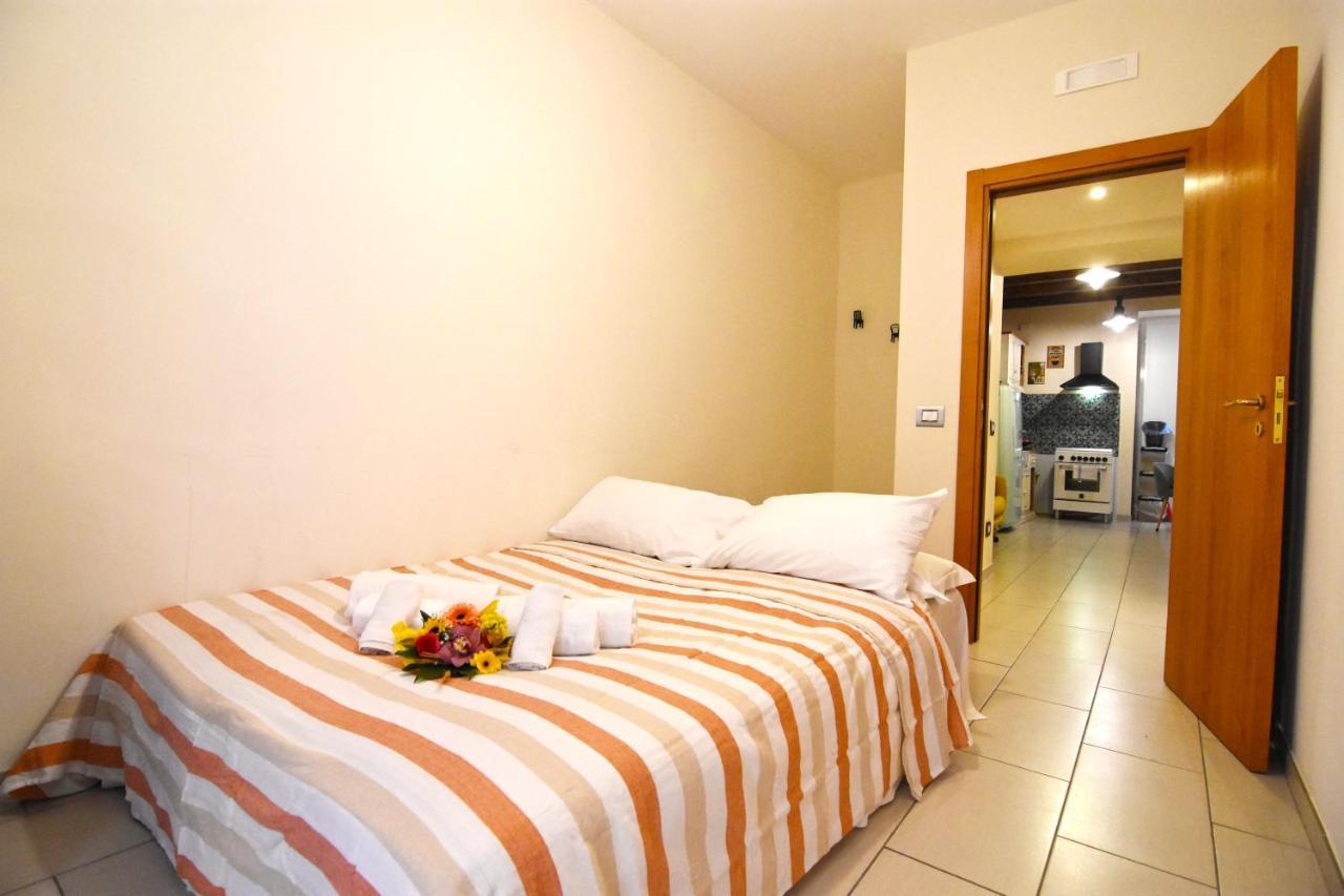 Apartamento Casa Giola Nápoles Exterior foto